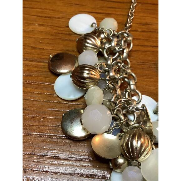 Mixed Media Cluster Statement Necklace Shell - Picture 4 of 6